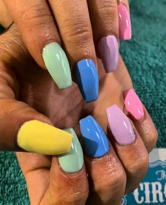 Pastel rainbow nails