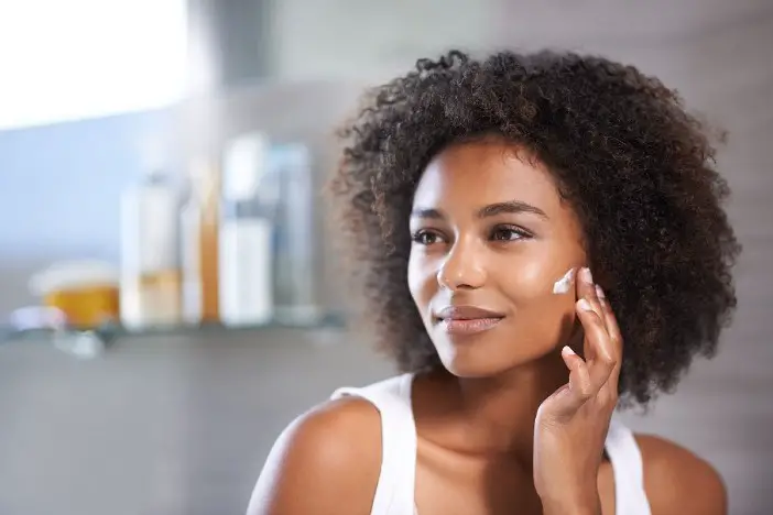 facial moisturizers for dark skin