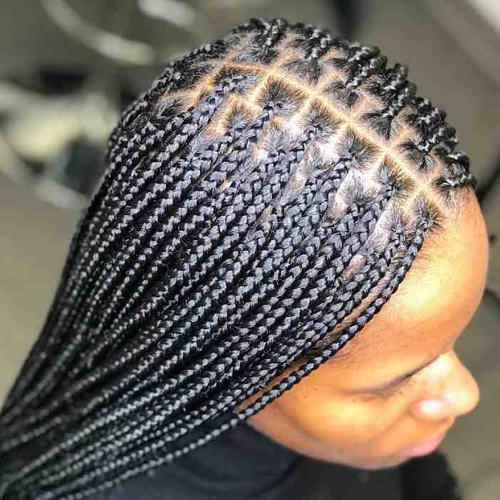 deep parted knotless braids