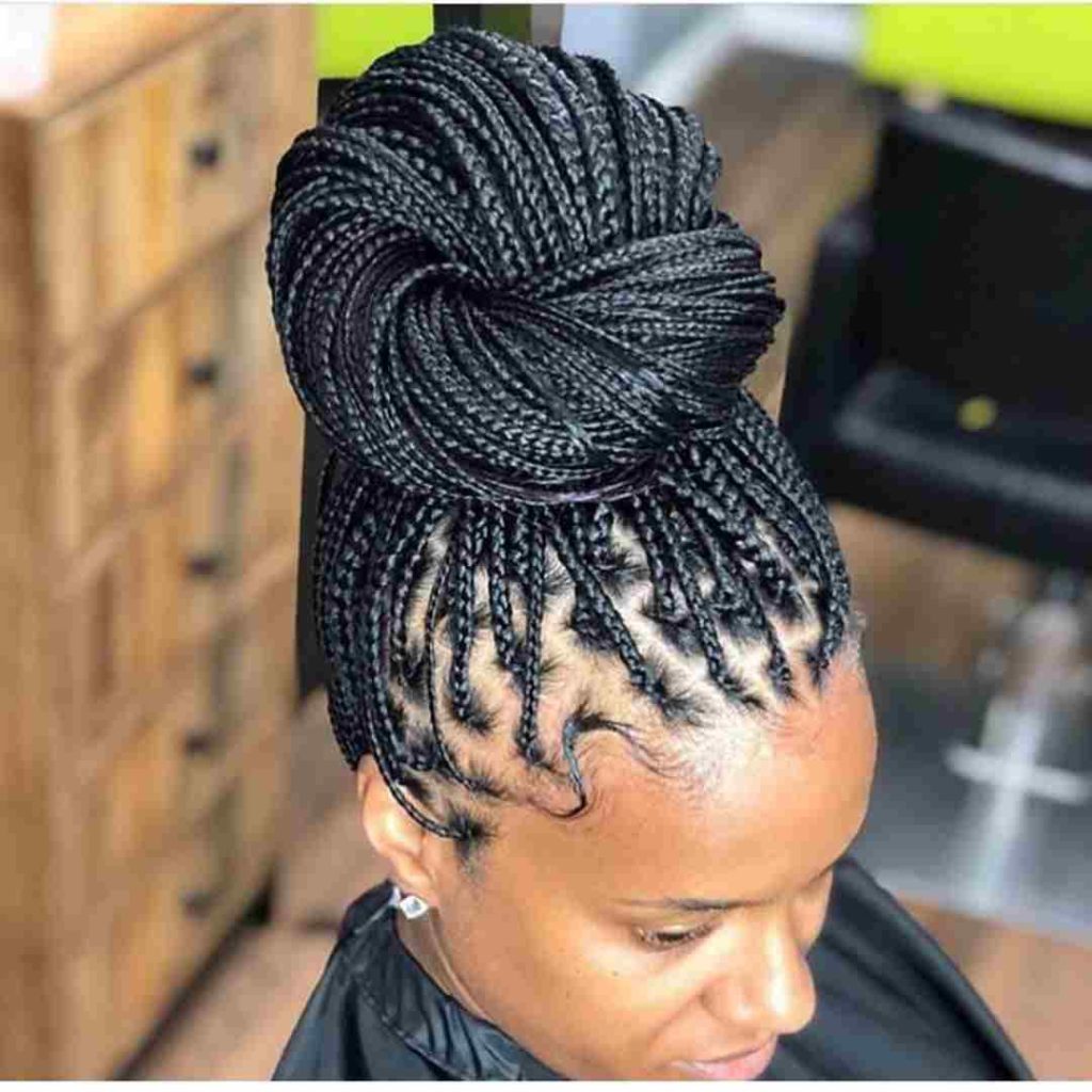 knotless braids bun