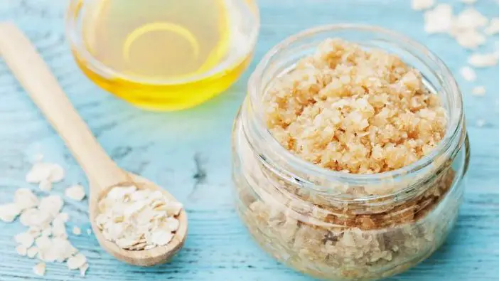 Honey and Oat DIY scrub