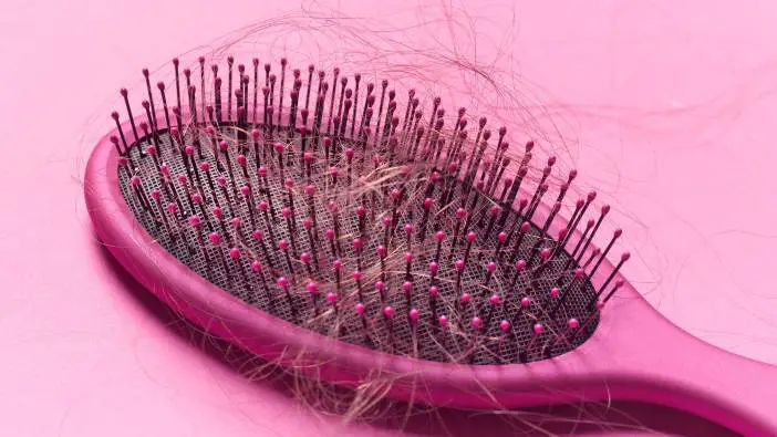 how to clean hair brush
