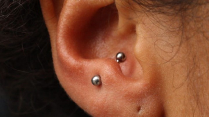 anti tragus ear piercings