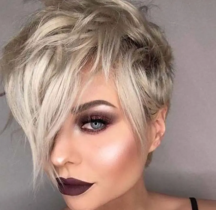 champagne blonde short hair color