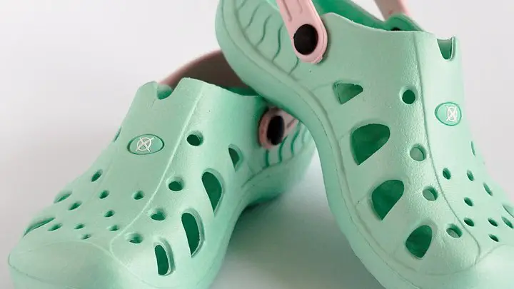 why are crocs so popular