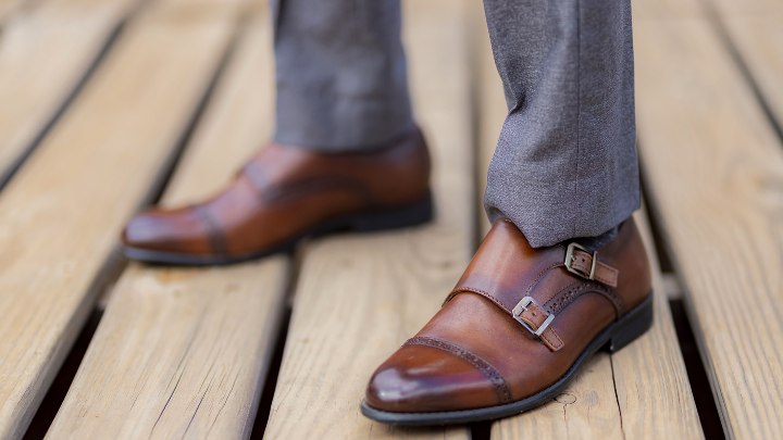 can-you-wear-brown-shoes-with-grey-pants-africana-fashion