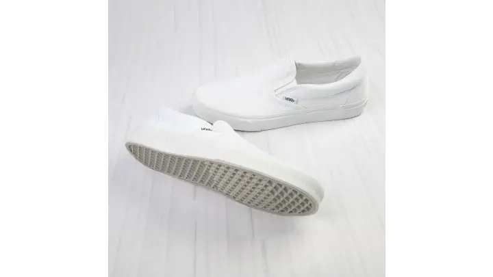 slip-on-trainers-skater-shoes-africana-fashion